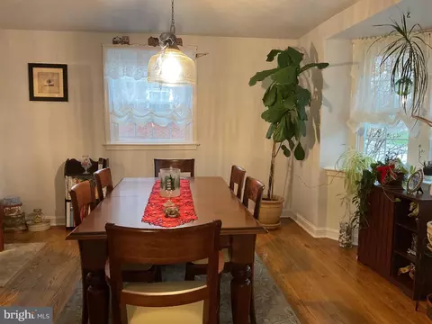 909 Providence Rd, Springfield, PA 19064 photo 8