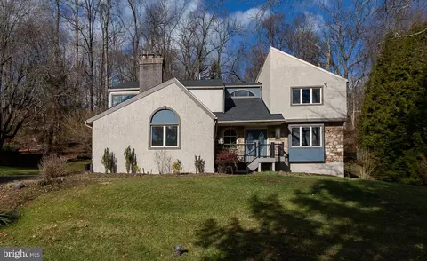 211 Cornell Dr, Bryn Mawr, PA 19010