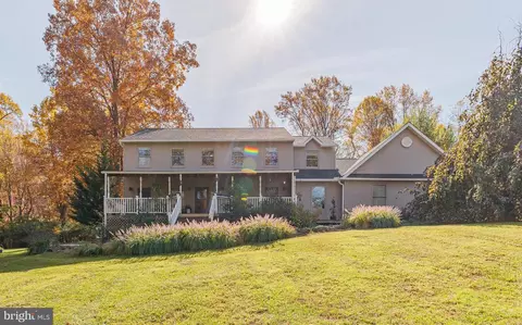 1458 Pheasant Ln, Glen Mills, PA 19342