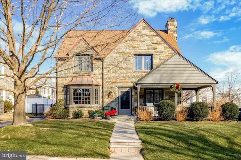 525 Derwyn Rd, Drexel Hill, PA 19026
