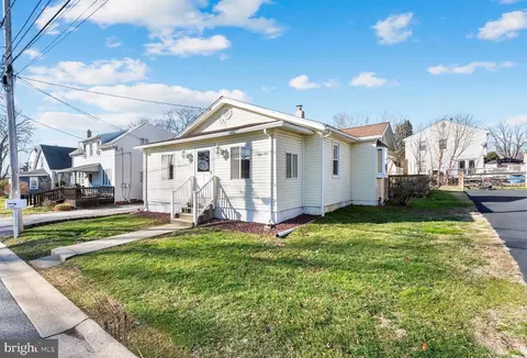 1332 Cherry St, Boothwyn, PA 19061