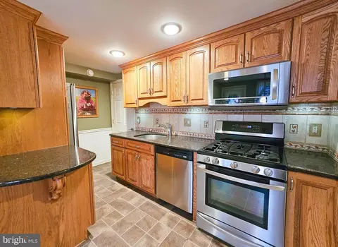 159 Chadwick Ave, Marcus Hook, PA 19061 photo 9