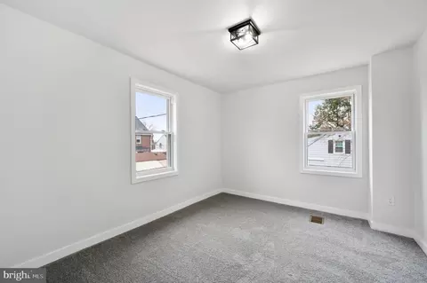 635 Ridgewood Rd, Upper Darby, PA 19082 photo 17