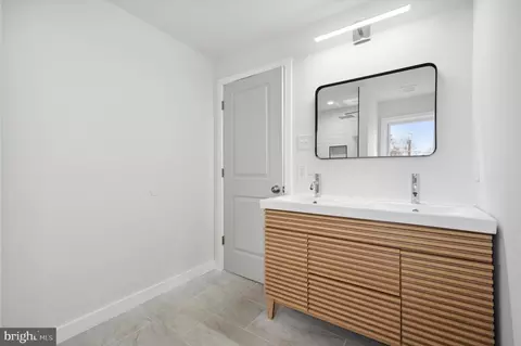 635 Ridgewood Rd, Upper Darby, PA 19082 photo 16