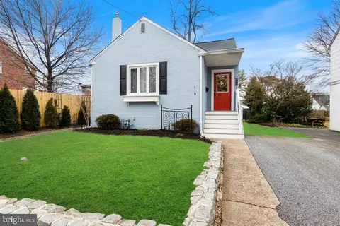 119 Maple Rd, Wallingford, PA 19086