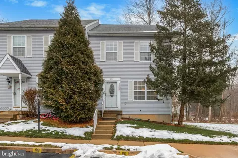 60 Andrews Ct #60, Aston, PA 19014