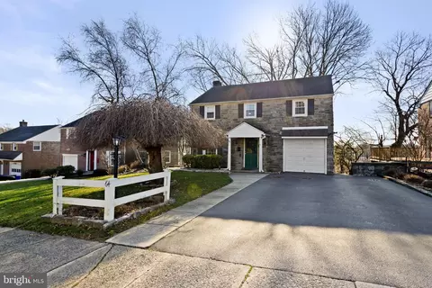 64 Warrior Rd, Drexel Hill, PA 19026