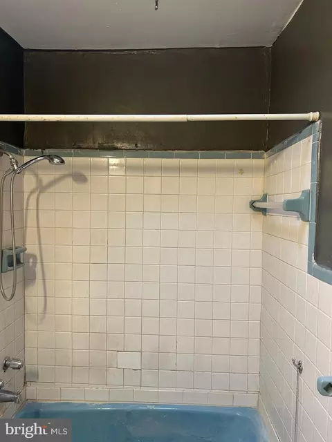 7029 Clover Ln, Upper Darby, PA 19082 photo 19