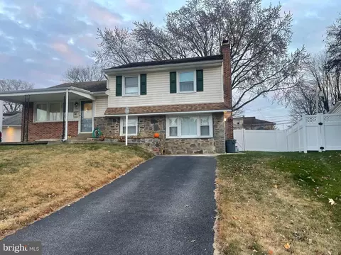 393 Westfield Dr, Broomall, PA 19008