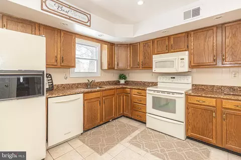 1848 Laurel, Boothwyn, PA 19061 photo 12