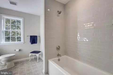 Bath - 257 N Aberdeen Ave, Wayne, PA 19087 photo 5 of 5