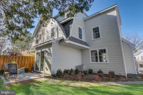 Exterior - 257 N Aberdeen Ave, Wayne, PA 19087 photo 7 of 19
