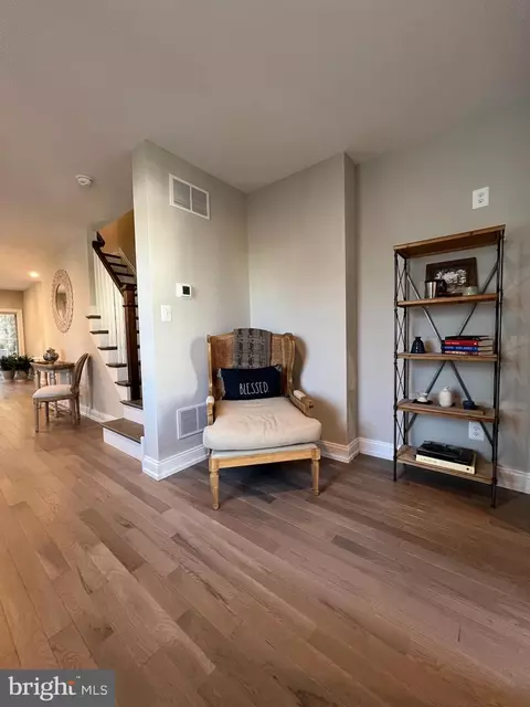 Living - 257 N Aberdeen Ave, Wayne, PA 19087 photo 1 of 4