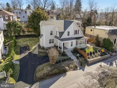 Exterior - 257 N Aberdeen Ave, Wayne, PA 19087 photo 15 of 19