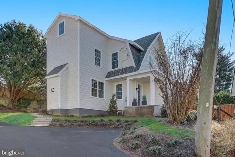Exterior - 257 N Aberdeen Ave, Wayne, PA 19087 photo 3 of 19