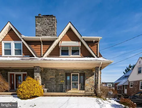 141 Upland Rd, Havertown, PA 19083