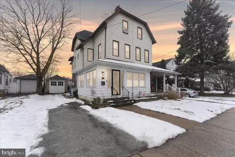 14 W Ridley Ave, Ridley Park, PA 19078