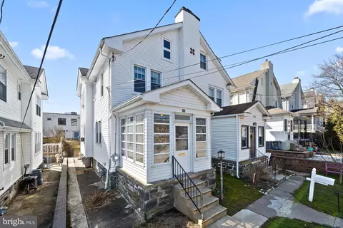 524 Wales Rd, Havertown, PA 19083