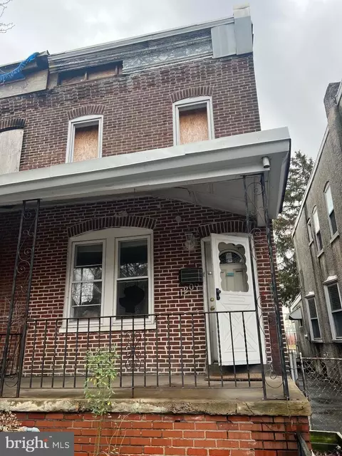 1205 W 7th St, Chester, PA 19013