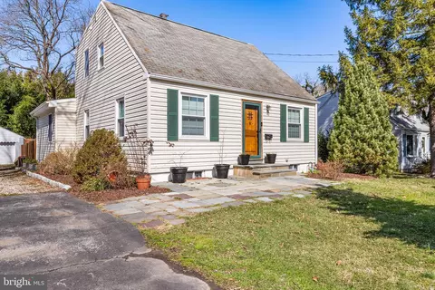 8 Spring St, Media, PA 19063