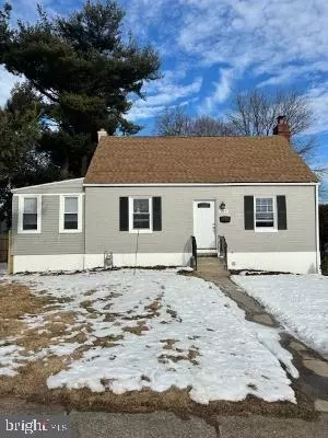 109 Burton Ln W, Sharon Hill, PA 19079