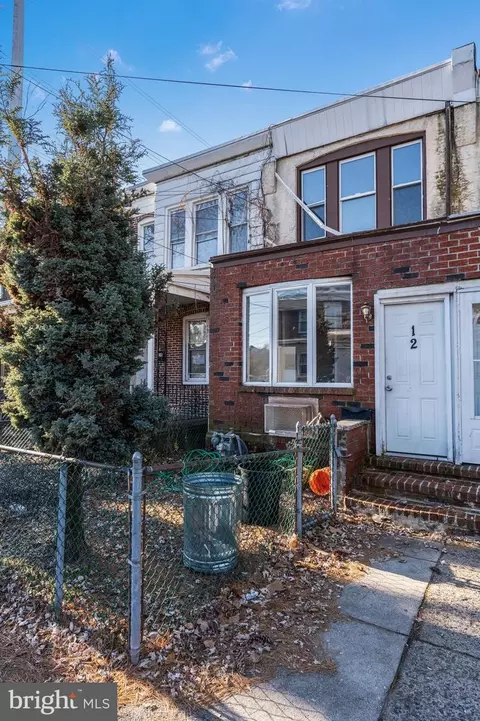 12 Rhodes, Collingdale, PA 19023