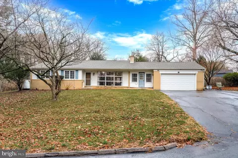 820 Parkridge Dr, Media, PA 19063
