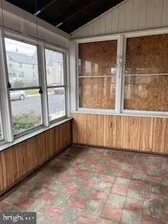 121 Worrilow St, Marcus Hook, PA 19061 photo 2