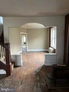 121 Worrilow St, Marcus Hook, PA 19061 photo 4