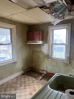 121 Worrilow St, Marcus Hook, PA 19061 photo 8