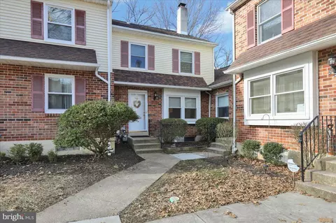 225 Black Hawk Ct, Media, PA 19063