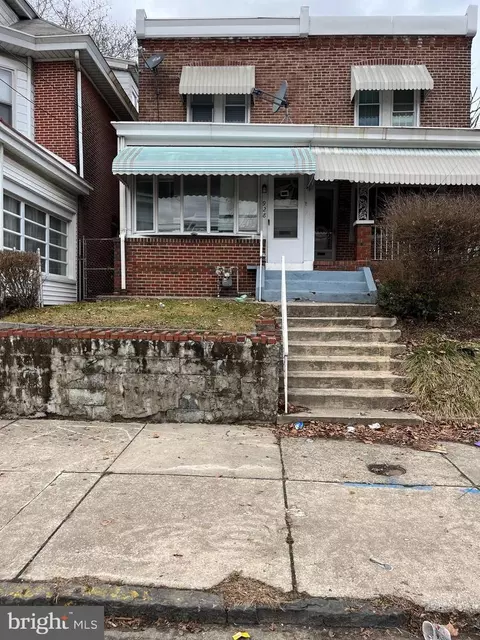 928 W 3rd St, Chester, PA 19013