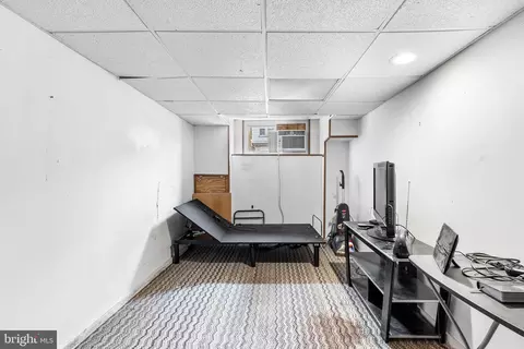 Living - 249 Wembly Rd, Upper Darby, PA 19082 photo 3 of 3