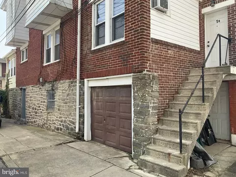 Exterior - 40 Sunshine Rd, Upper Darby, PA 19082 photo 6 of 8
