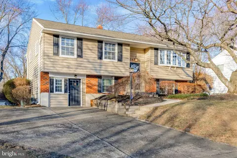 2442 Weir Rd, Aston, PA 19014