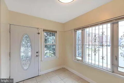 411 Elm Ave, Upper Darby, PA 19082 photo 5
