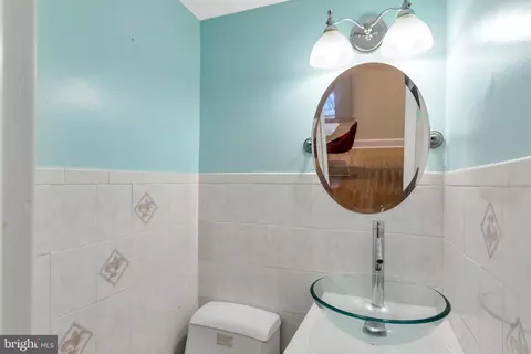 411 Elm Ave, Upper Darby, PA 19082 photo 16