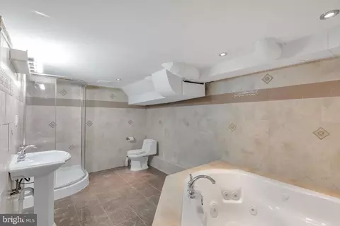 411 Elm Ave, Upper Darby, PA 19082 photo 30
