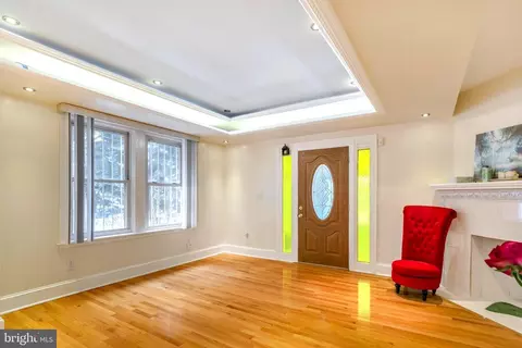 411 Elm Ave, Upper Darby, PA 19082 photo 13