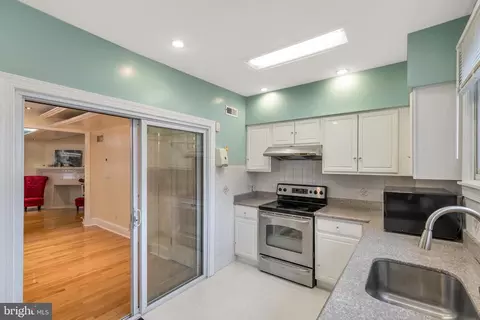 411 Elm Ave, Upper Darby, PA 19082 photo 20