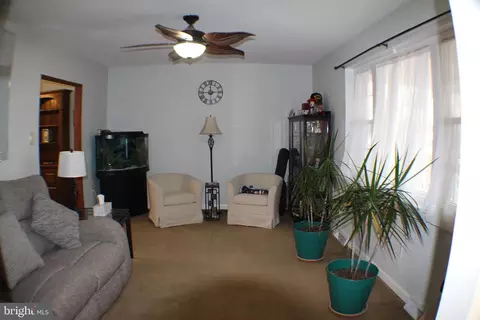 2520 Larkin Rd, Boothwyn, PA 19061 photo 3