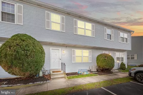 314 Chester Pike #D2, Norwood, PA 19074