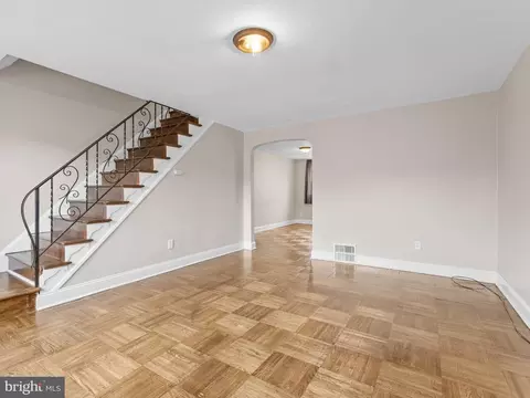 1343 Edgehill Rd, Darby, PA 19023