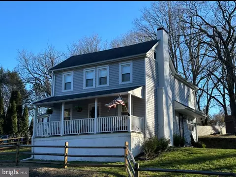 16 Concord Rd, Garnet Valley, PA 19060