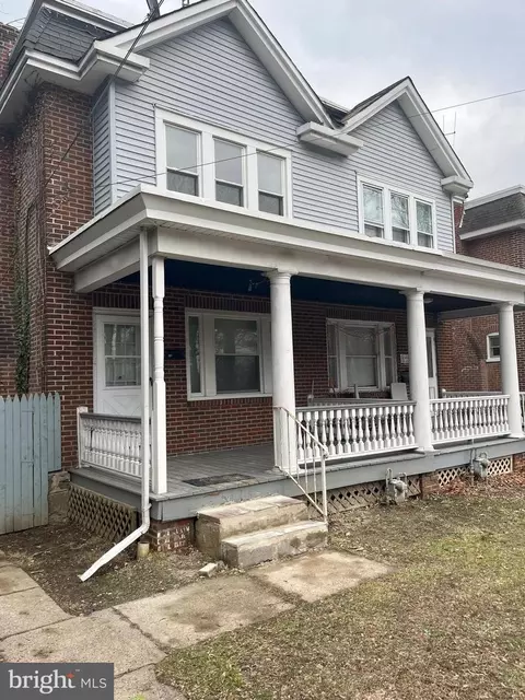 2415 Chestnut St, Chester, PA 19013