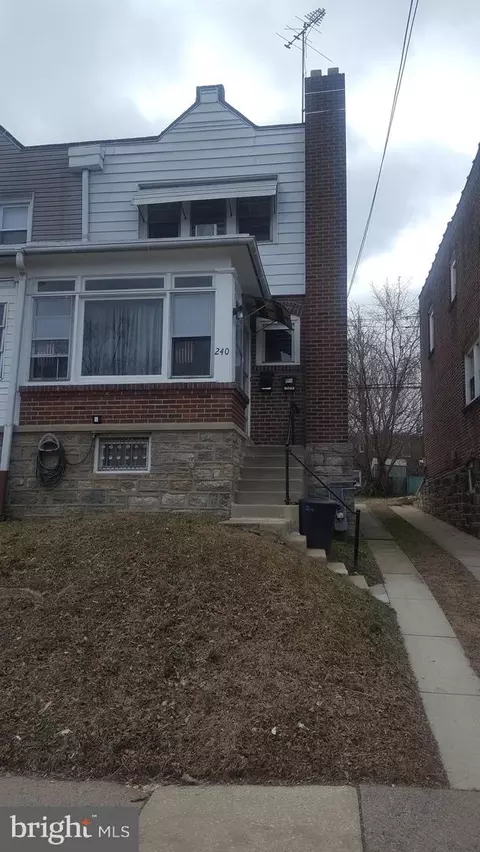 240 Roberta Ave, Darby, PA 19023