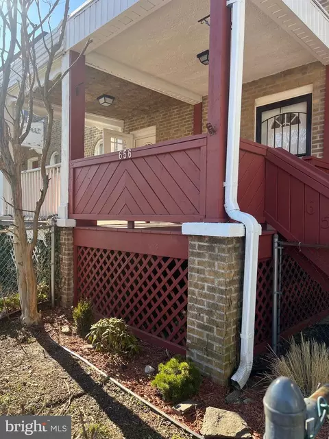 656 Copley Rd, Upper Darby, PA 19082