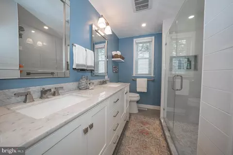 Bath - 500 E Lancaster Ave #135B, Wayne, PA 19087 photo 2 of 5