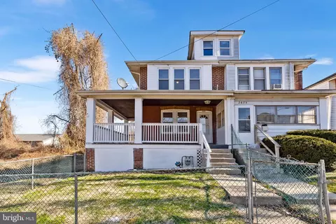 2627 Sandeland St, Chester, PA 19013