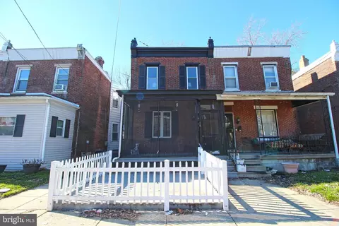 18 N 2nd St, Darby, PA 19023